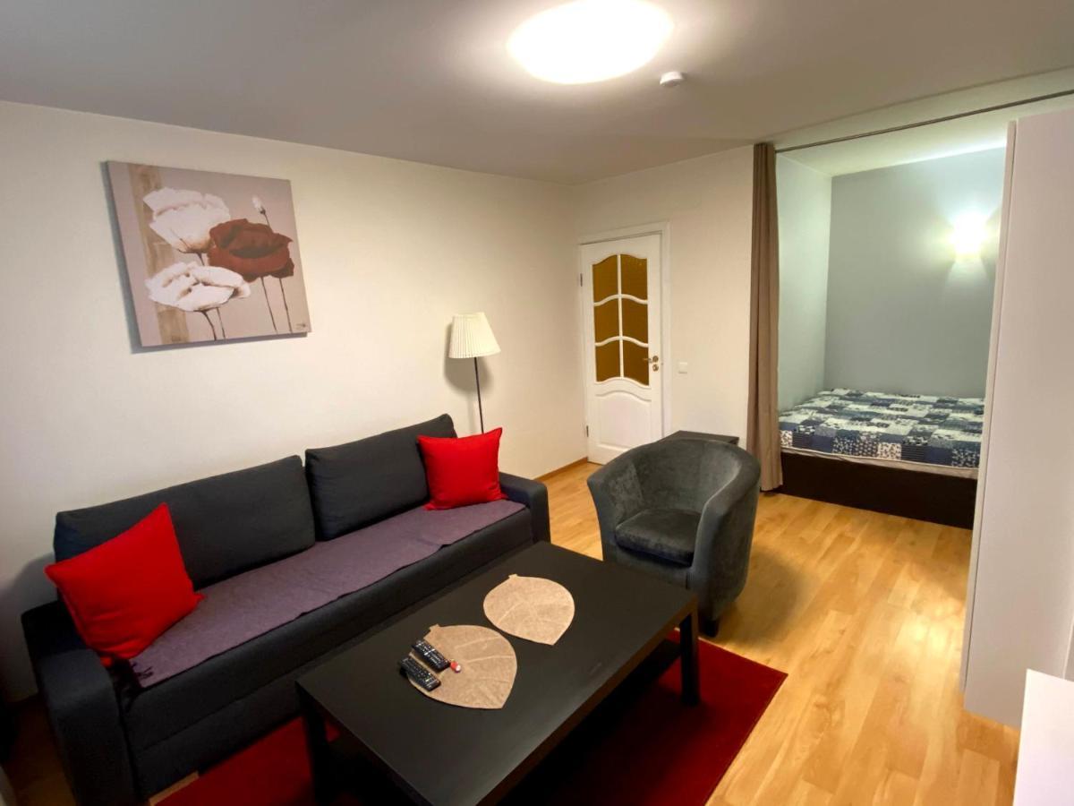Your Home - Central Studio Apartment, Balcony, Parking & Self Check-In Vilnius Luaran gambar