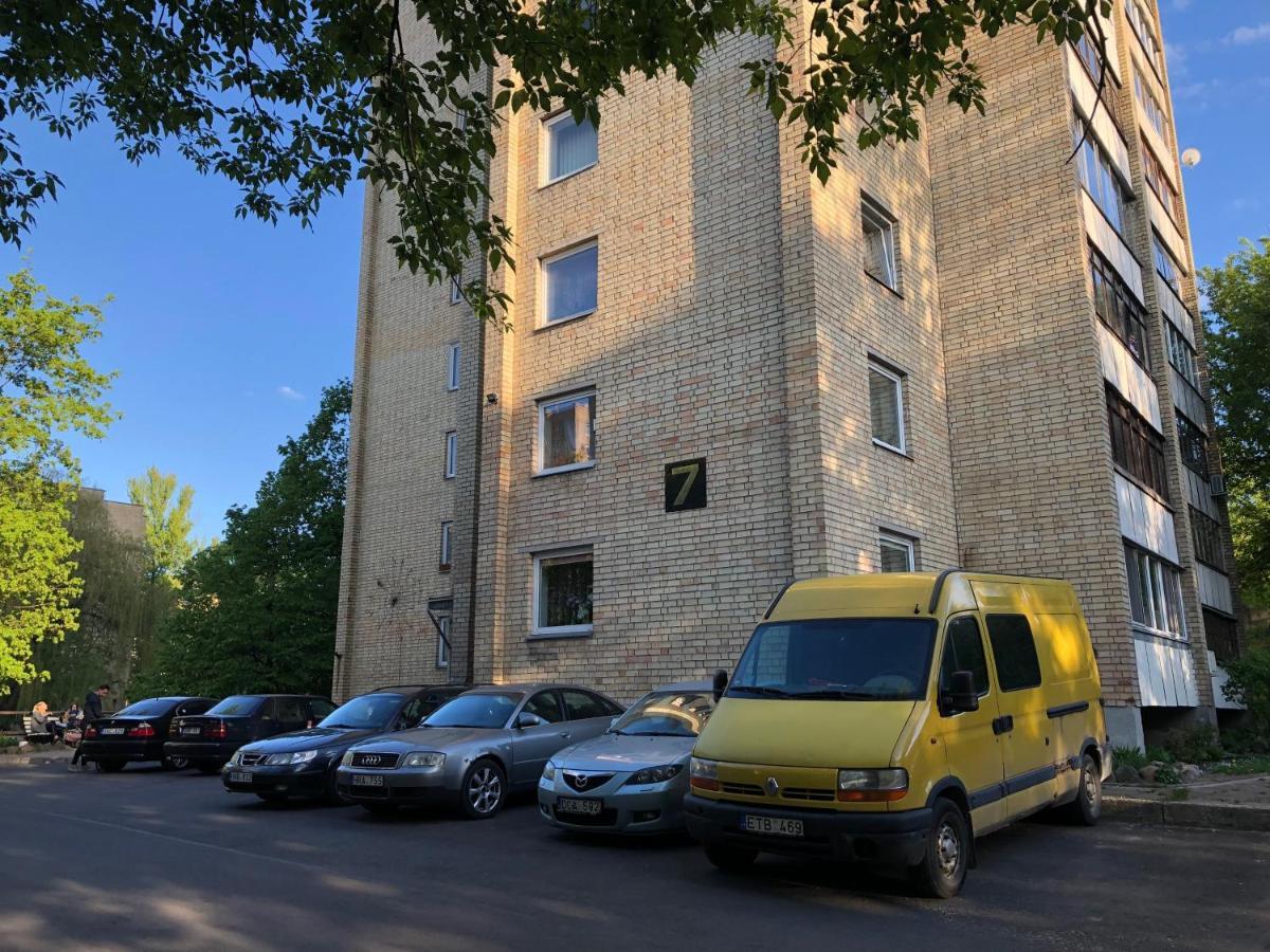 Your Home - Central Studio Apartment, Balcony, Parking & Self Check-In Vilnius Luaran gambar